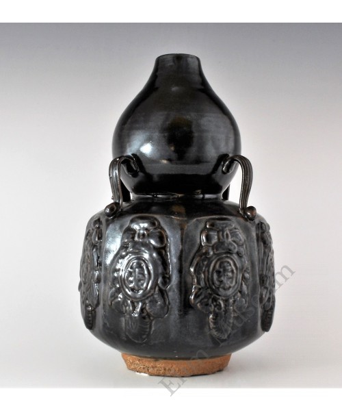 1680 A black glaze Gourd Vase   